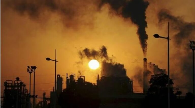 India’s Economic Growth And Weak Monsoon Drive Surge In Carbon Emissions